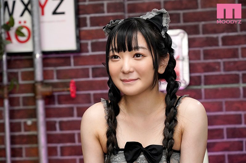 山口理香(山口りか)作品MIFD-149:在小哥哥面前就像乖巧的羔羊!
